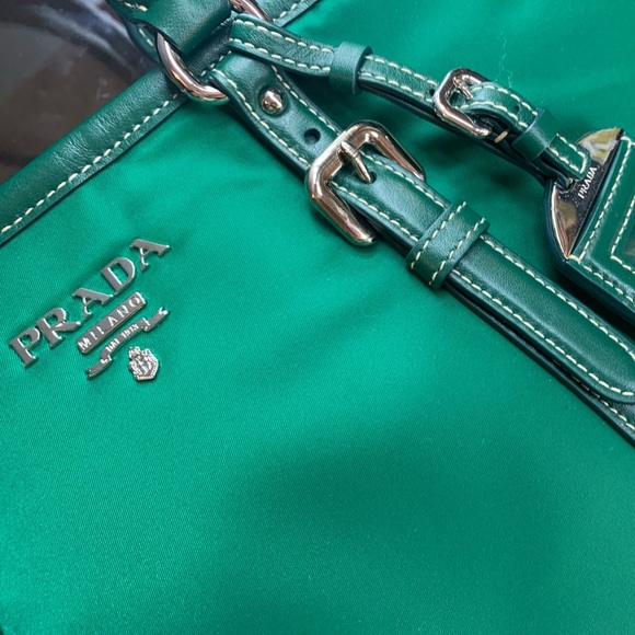 NIB PRADA Borsa Donna Satchel Bag IN HUNTER GREEN - Picture 3 of 14